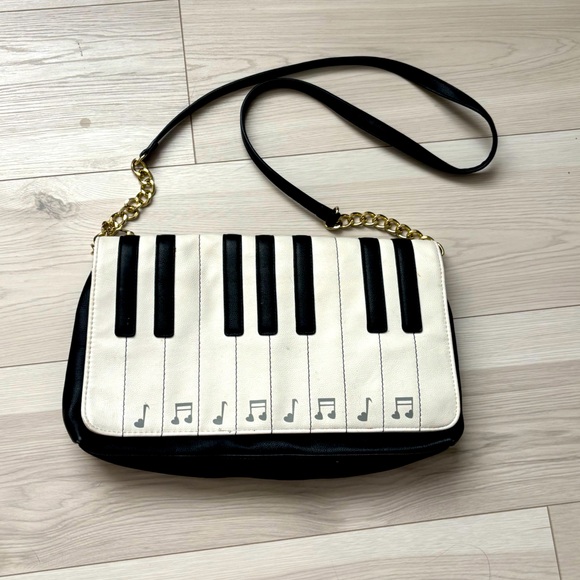 Betsey Johnson Handbags - Betsey Johnson Piano Purse